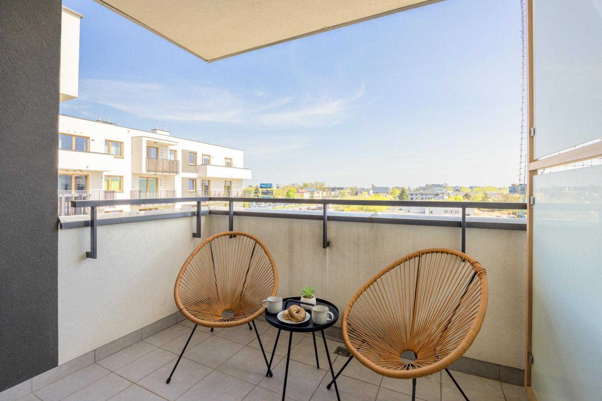 Stylish Glam Przedpole In By Renters Leilighet